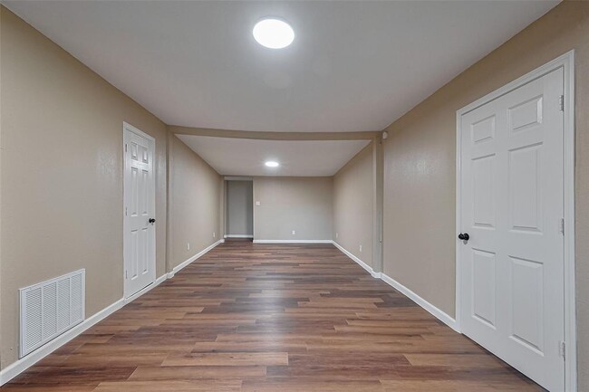 Building Photo - 1311 Pershing St