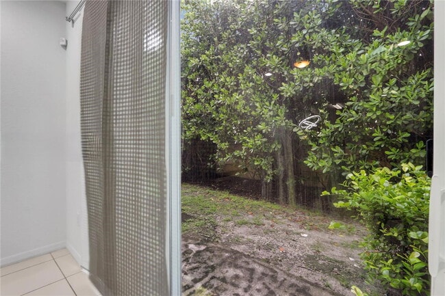 Building Photo - 8915 SW 18th St