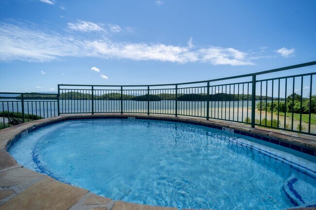 Building Photo - Harbor Crest condo for rent