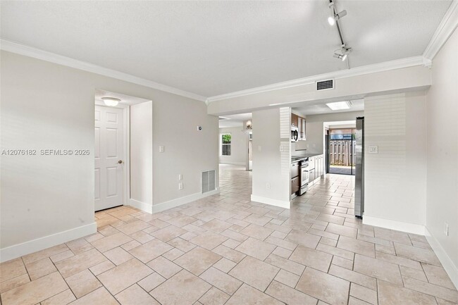 Building Photo - 6820 SW 128th Ct