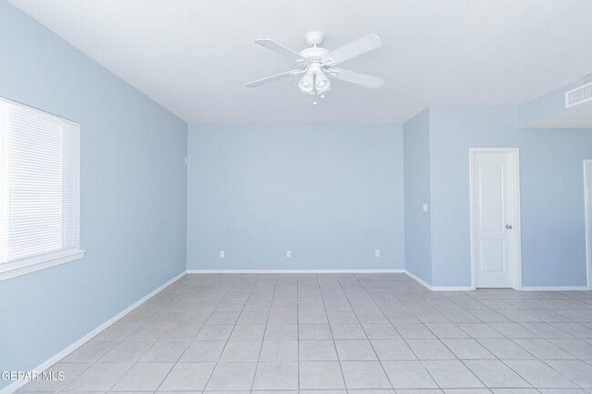 Building Photo - 5917 Cielo Del Rey Pl