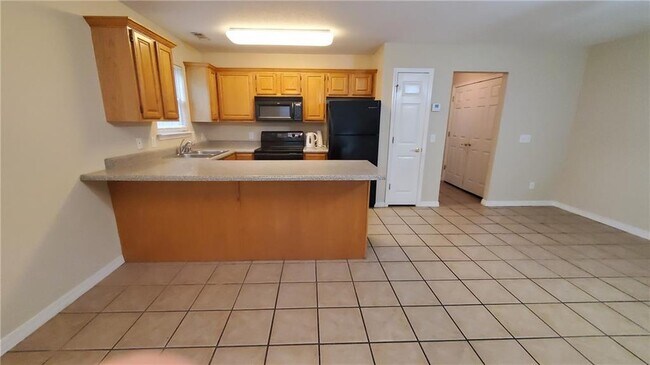 Building Photo - 2431 Bowman Dr