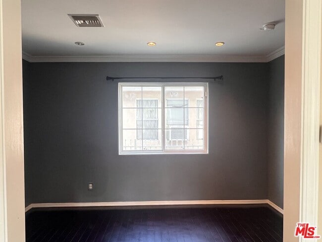 Building Photo - 2317 S Harcourt Ave