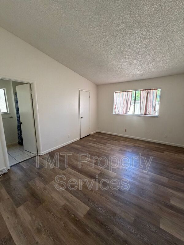 Building Photo - 7847 Orchard Woods Cir