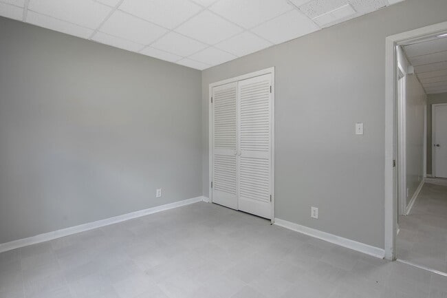 Building Photo - 1608 Fayette Ave