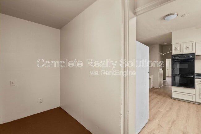 Building Photo - 4022 Nebraska Ave
