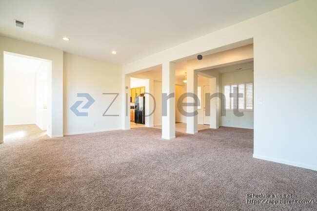 Building Photo - 100 Canterbury Ct