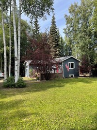 Building Photo - Pet Friendly 3 Bed / 2 Bath w/ woodstove &...