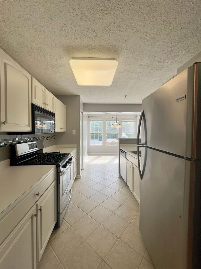 Building Photo - Charming 2 Bedroom/1 Bathroom Townhome in Perry Hall, MD!