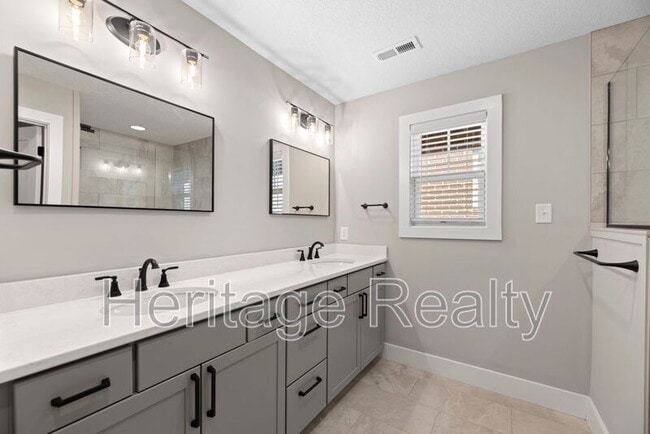 Building Photo - 7224 Sassafras Wy