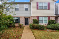 Building Photo - 1515 Hydrangea Ln