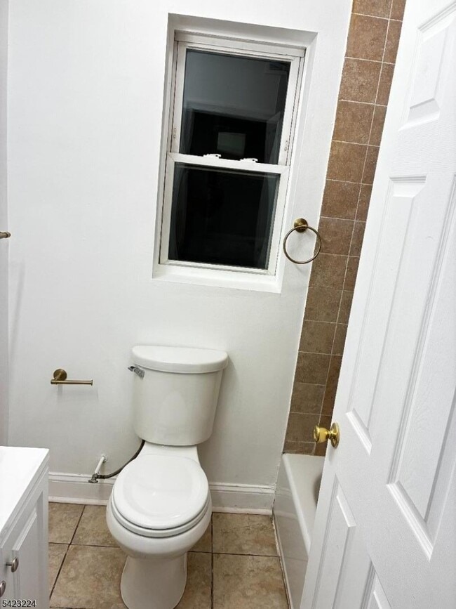 Building Photo - 73 Wolcott Terrace