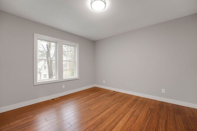 Building Photo - 389-391-391 Berkeley Rd