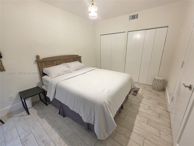 Building Photo - 1008 Jefferson Ave