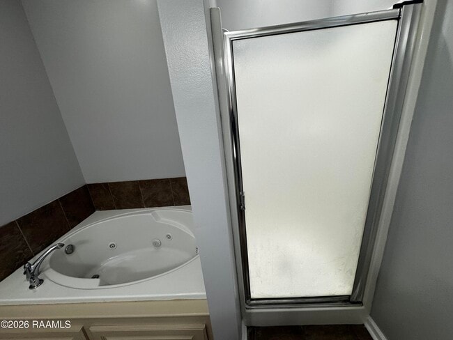 Building Photo - 201 Pavilion St