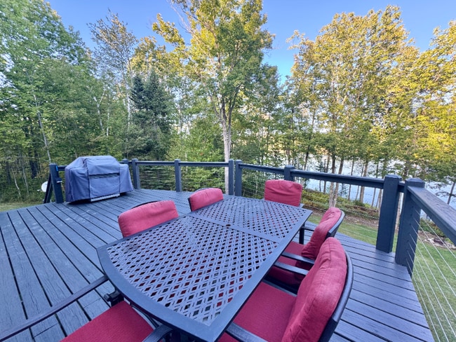 Building Photo - 5 Bracken Ln