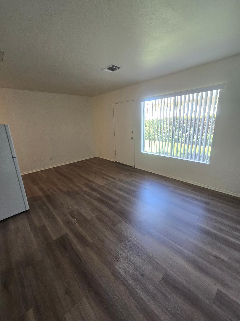 Building Photo - 4360 10th St