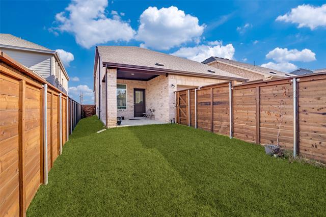 Building Photo - 4016 Daisy Holw Lp