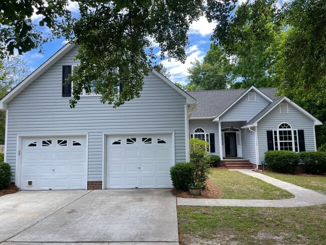 Primary Photo - Lovely 4-Bedroom Home on Over Half an Acre!