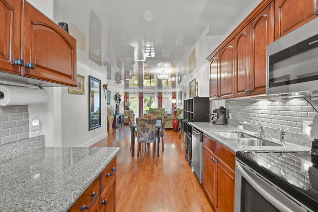 Primary Photo - 3605 S Ocean Blvd