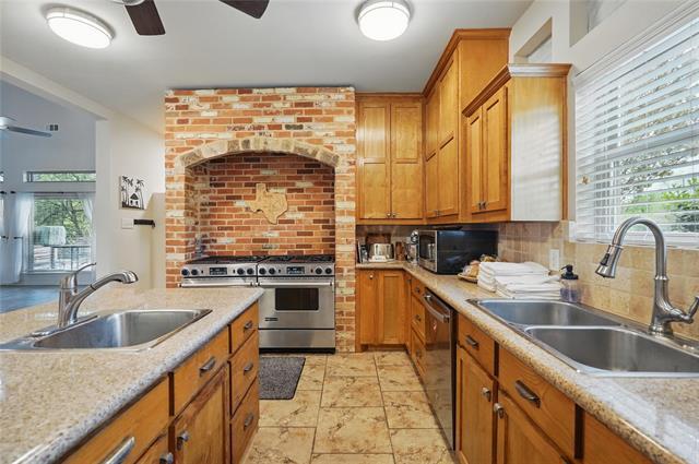 Building Photo - 951 Smirl Dr
