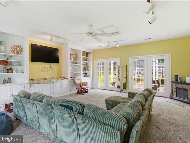 Building Photo - 2861 Portobello Ct
