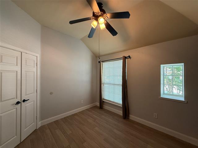 Building Photo - 9813 Hedge Bell Dr