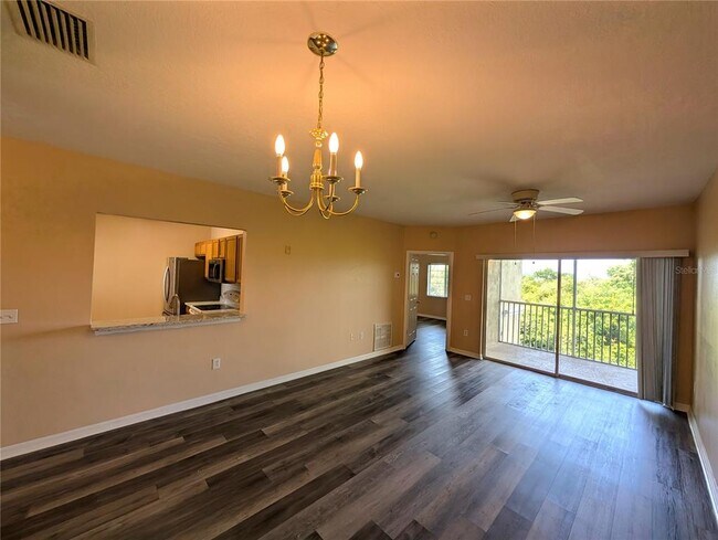 Building Photo - 9533 Newdale Way