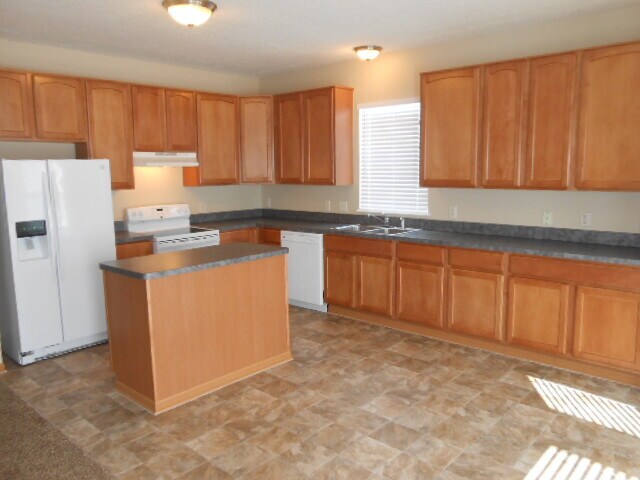 Building Photo - 361 Wrens Cross Lane