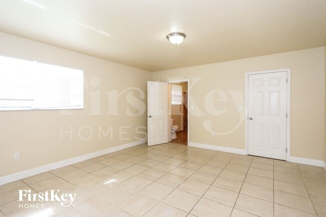 Building Photo - 4970 NW 12th St