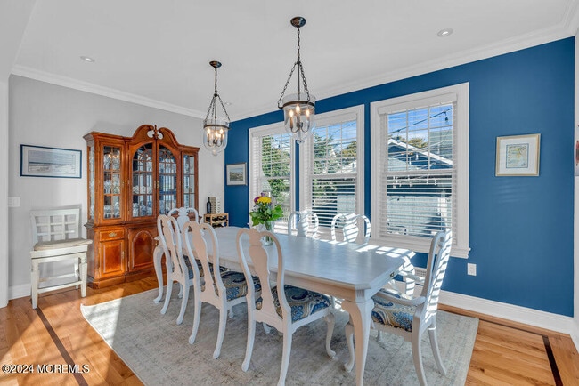 Building Photo - 300 Salem Ave