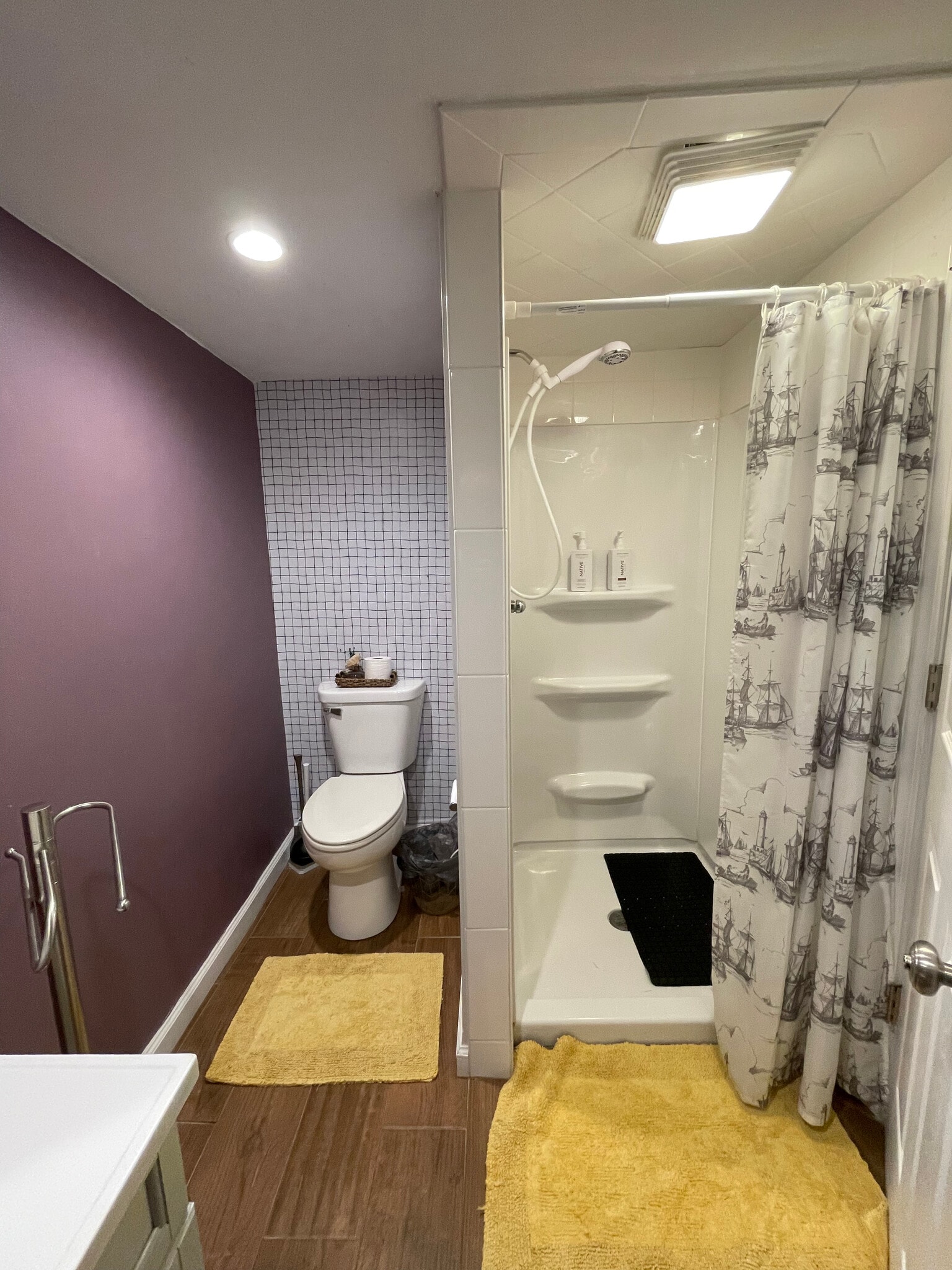 Building Photo - 2350 S Henderson St