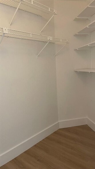 Building Photo - 6425 96th Pl S