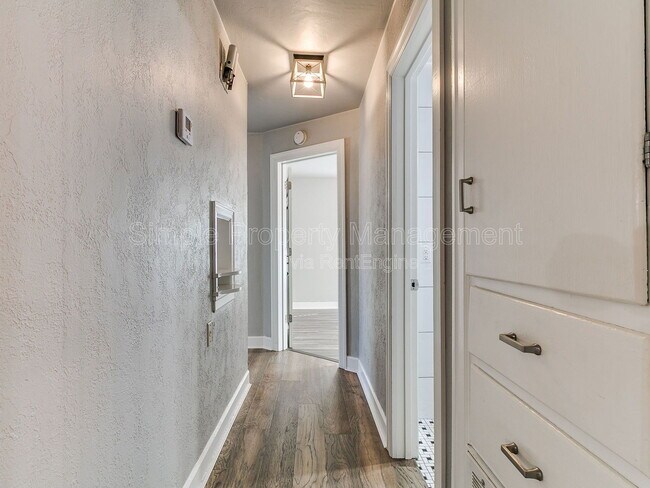 Building Photo - 3108 NW 43rd St