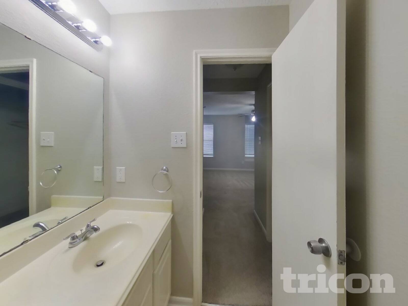 Building Photo - 21606 Dawn Timbers Ct