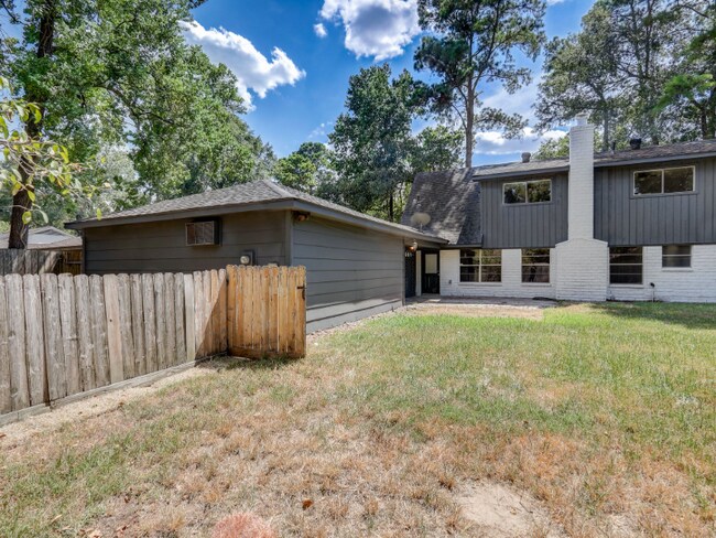 Building Photo - 1951 Round Spring Dr