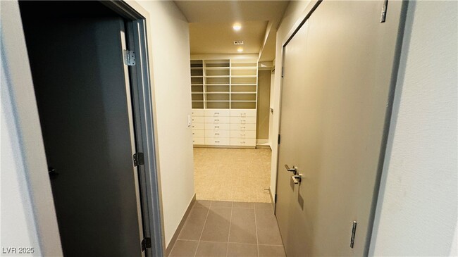 Building Photo - 26 Promenade Isle Ln