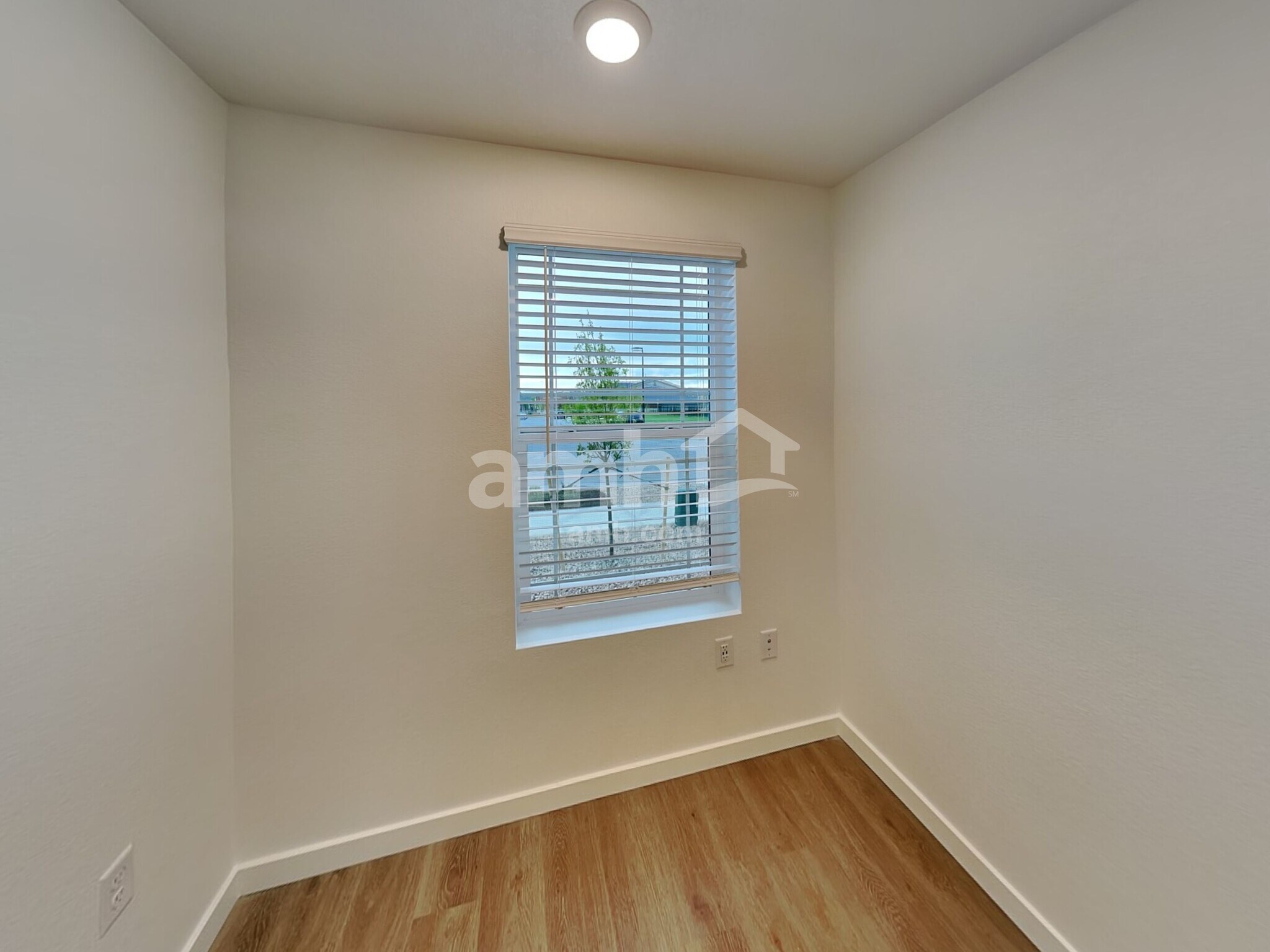 Building Photo - 26155 E Calhoun Pl
