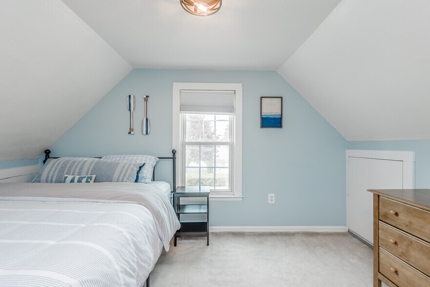 Building Photo - 21 Elsmere Rd