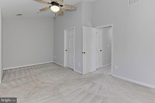 Building Photo - 5120 Grimm Dr