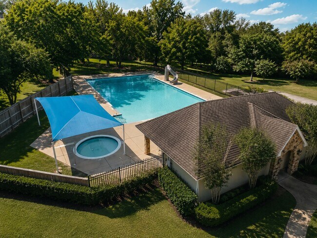 Building Photo - 9811 Sandtown Cir