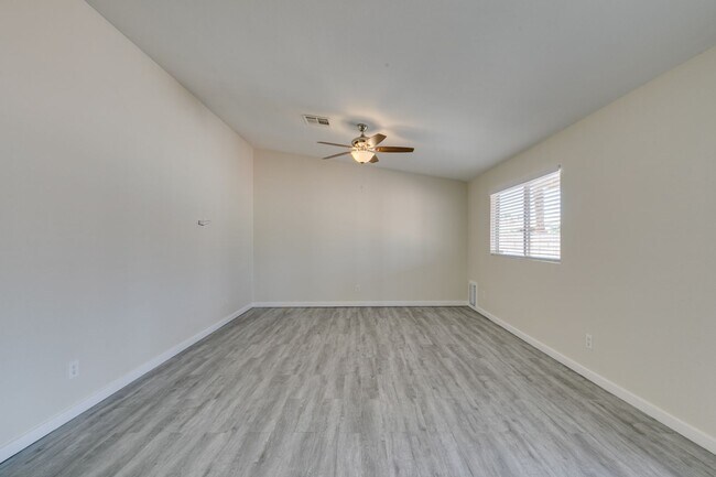 Building Photo - Charming 3-Bedroom Home in N Las Vegas