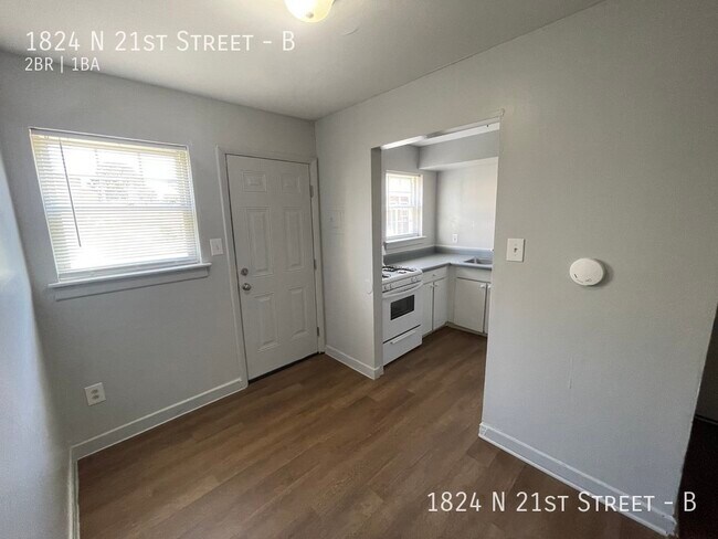 Building Photo - 1824 N 21st St