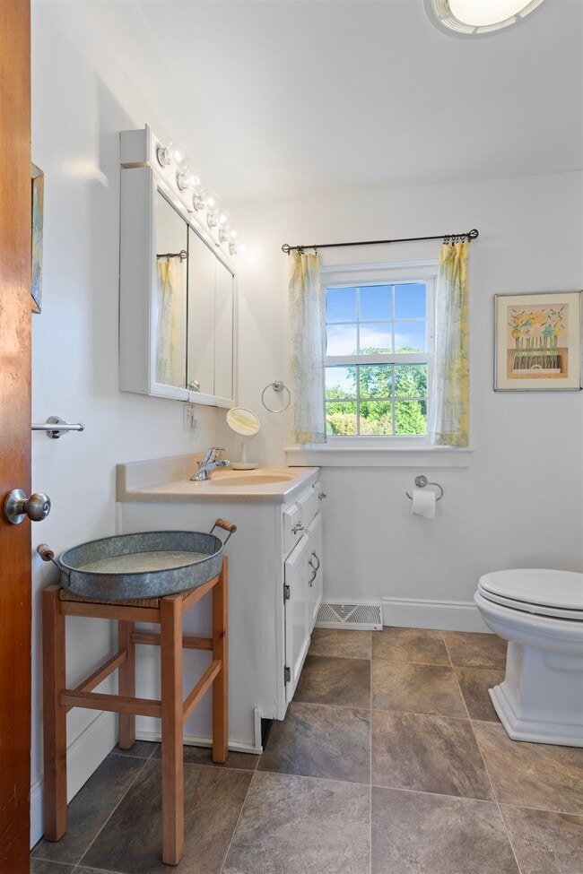 Building Photo - 53 Foss Cir