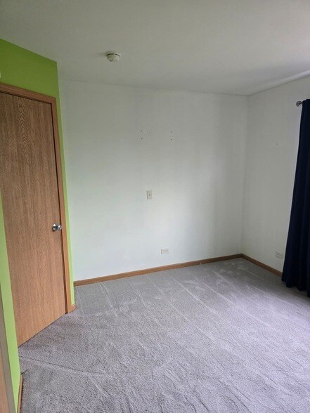 Building Photo - 549 S Jade Ln