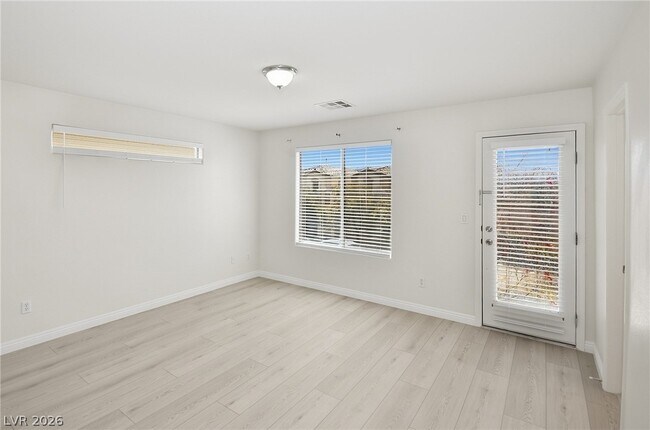 Building Photo - 4218 S Sugar Dr
