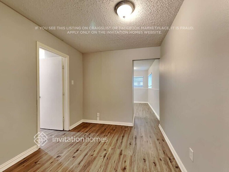Building Photo - 2417 Moreland Dr