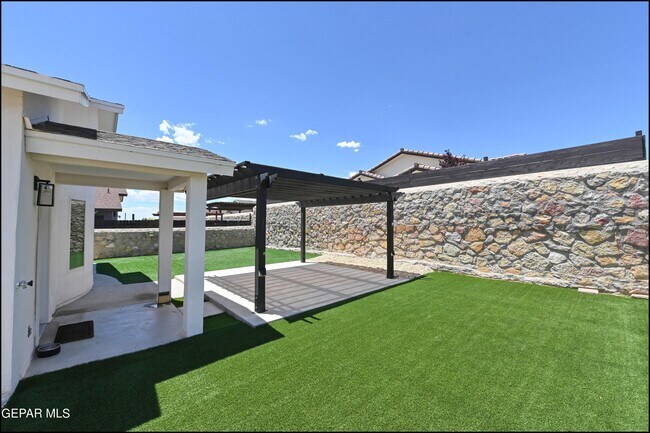 Building Photo - 373 Aidan Gordon Cir