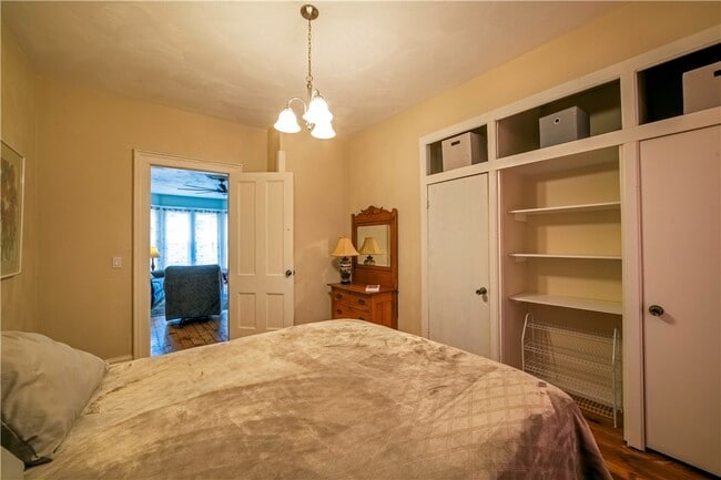 Building Photo - 41 Chapel St