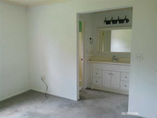 Building Photo - 6131 Doe Cir E